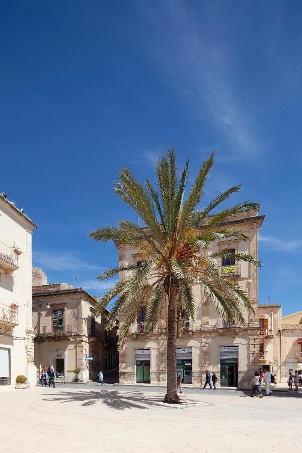 44 Steps - Enjoy Noto Appartement Buitenkant foto